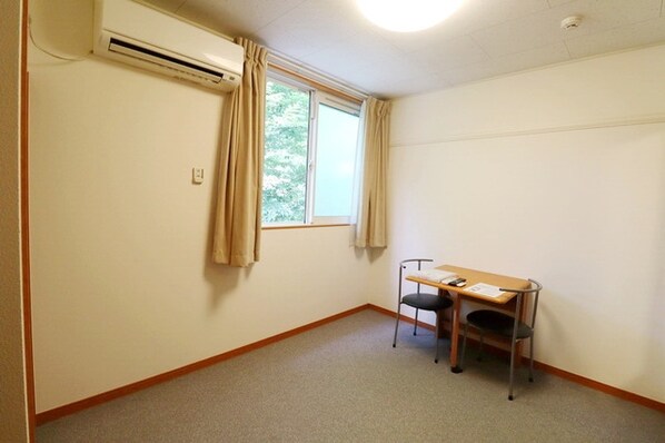 レオパレスフロンティアの物件内観写真